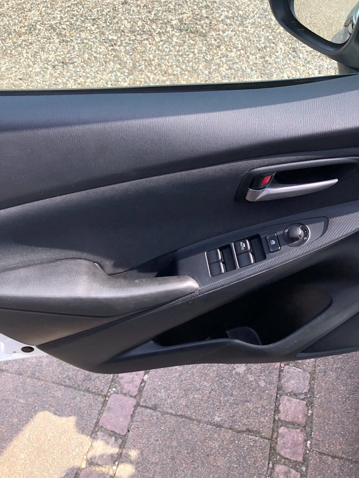 Mazda 2 1,5 SkyActiv-G 75 Core 5d