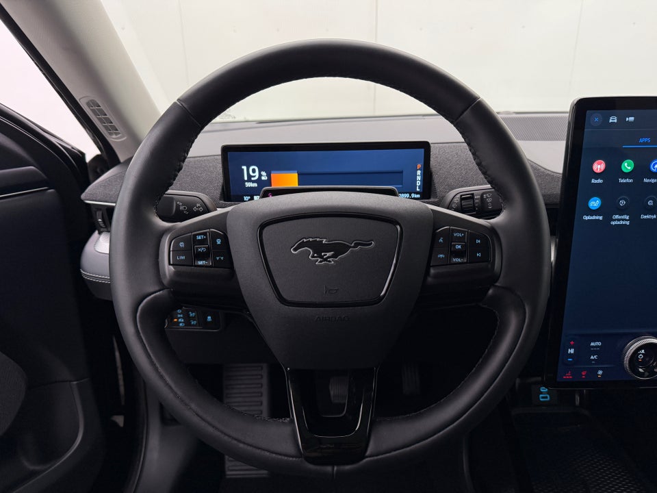 Ford Mustang Mach-E 98 Extended Range 5d