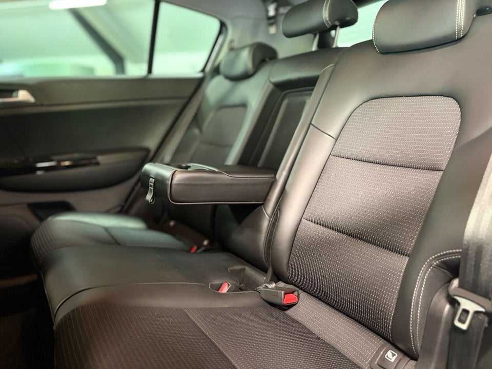 Kia Sportage 1,6 T-GDi Vision DCT 5d