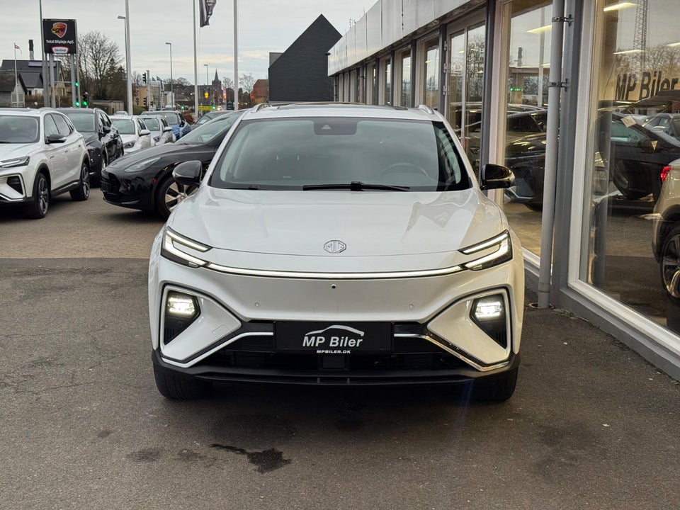 MG Marvel R Performance 5d