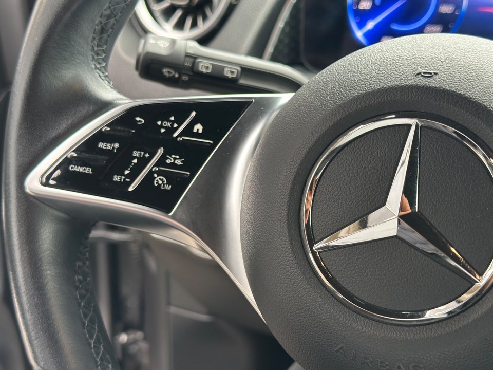 Mercedes EQB250+ Progressive 5d