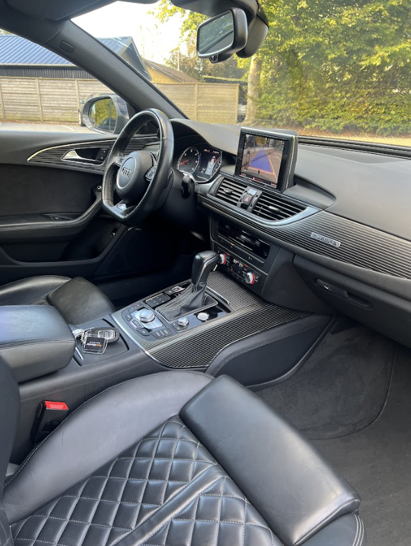 Audi A6 3,0 TDi 326 S-line Avant quattro Tiptr. 5d