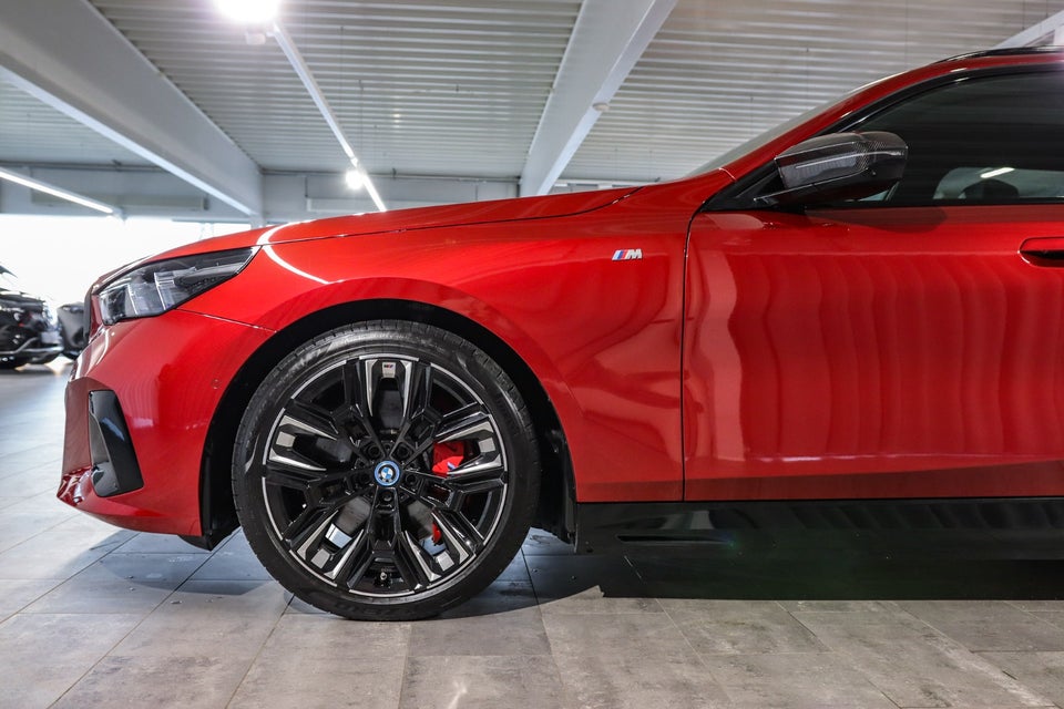 BMW i5 M60 Touring xDrive 5d