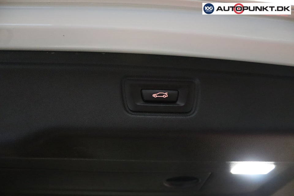 BMW 330e 2,0 Touring M-Sport aut. 5d