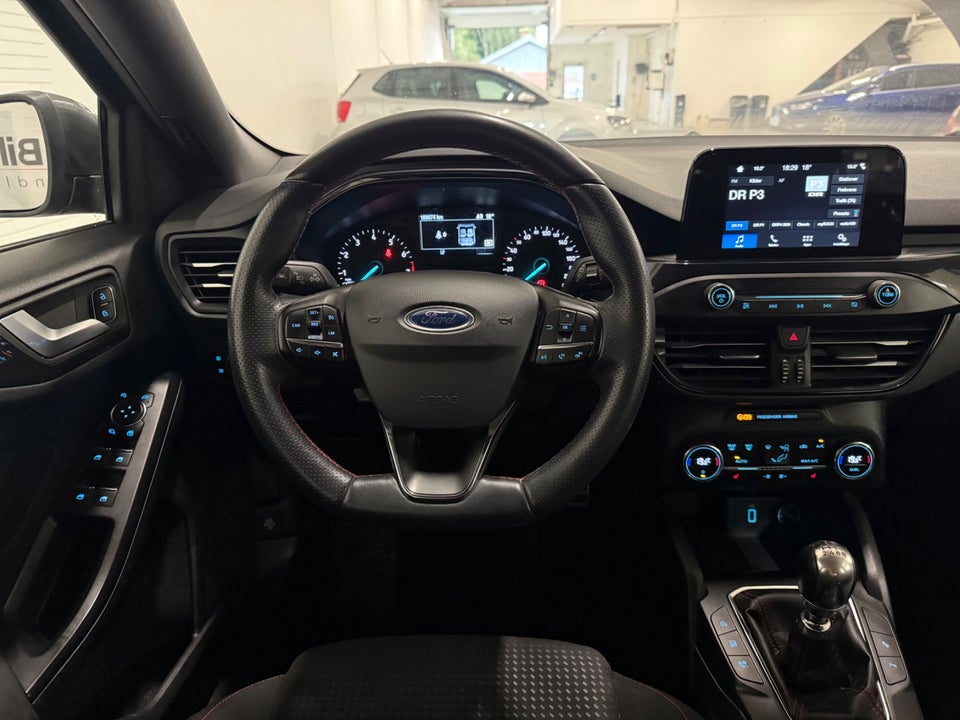 Ford Focus 1,0 EcoBoost ST-Line 5d