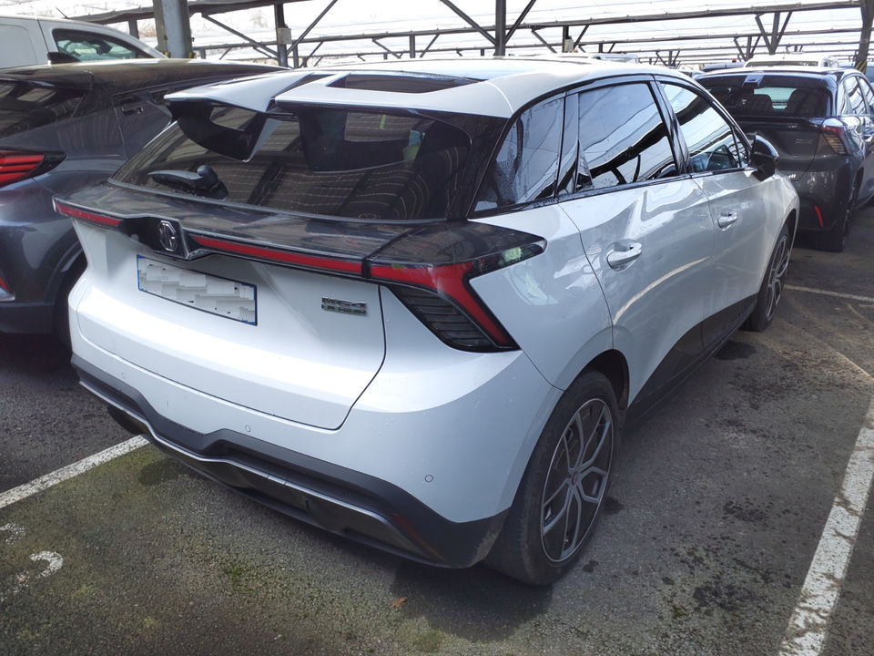 MG 4 77 Luxury Extended Range 5d