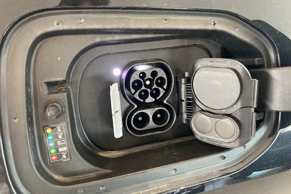 BMW iX xDrive40 Sport 5d