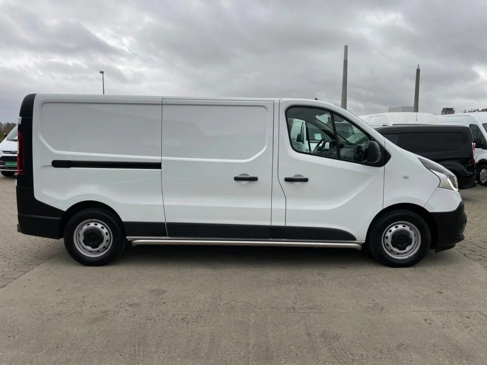 Renault Trafic T29 2,0 dCi 145 L2H1