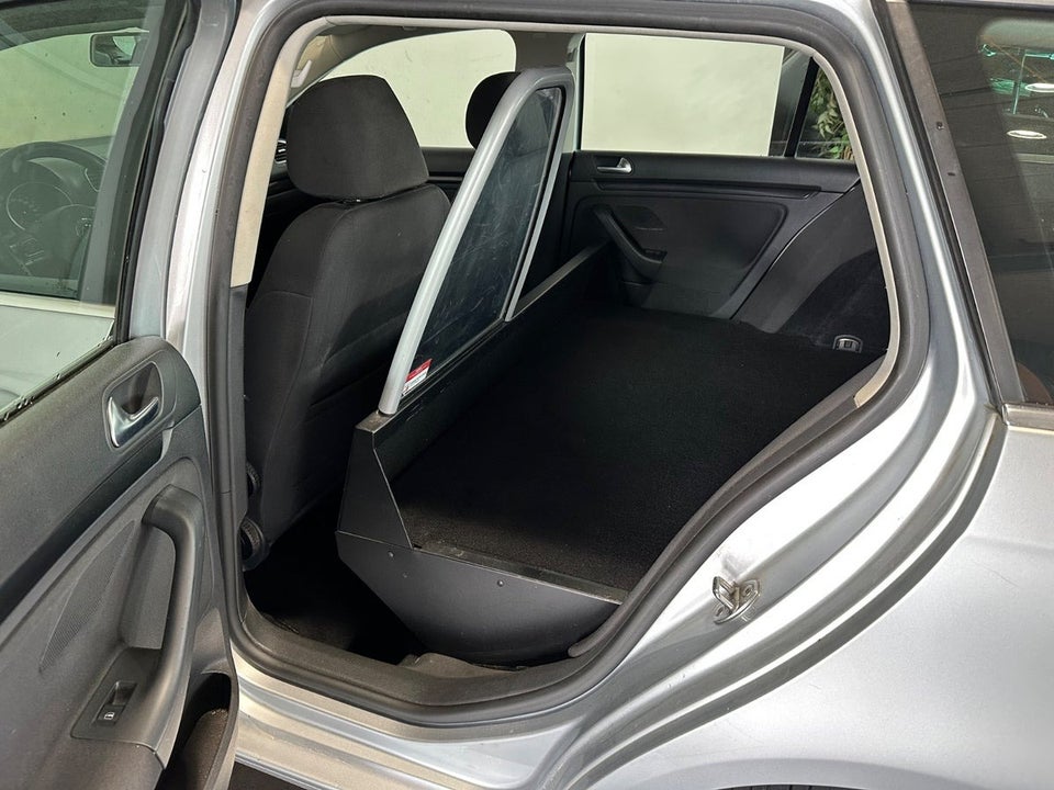 VW Golf VI 2,0 TDi 140 Comfortline Variant Van 5d