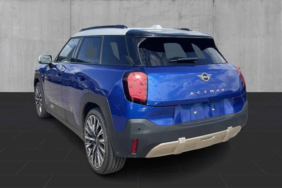 MINI Aceman E Favoured Trim L 5d