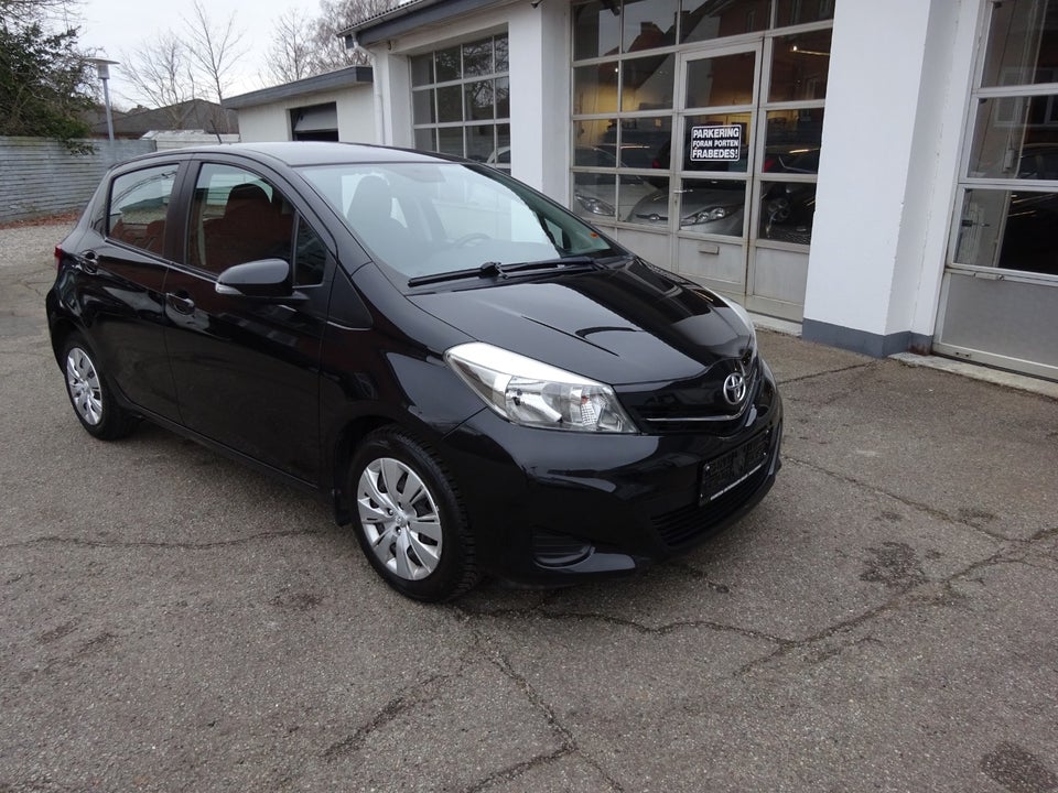 Toyota Yaris 1,3 VVT-i T2 Touch 5d