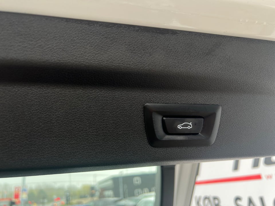 BMW iX2 eDrive20 Fully Charged 5d