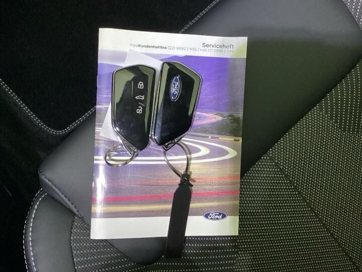 Ford Explorer 77 Select Extended Range 5d