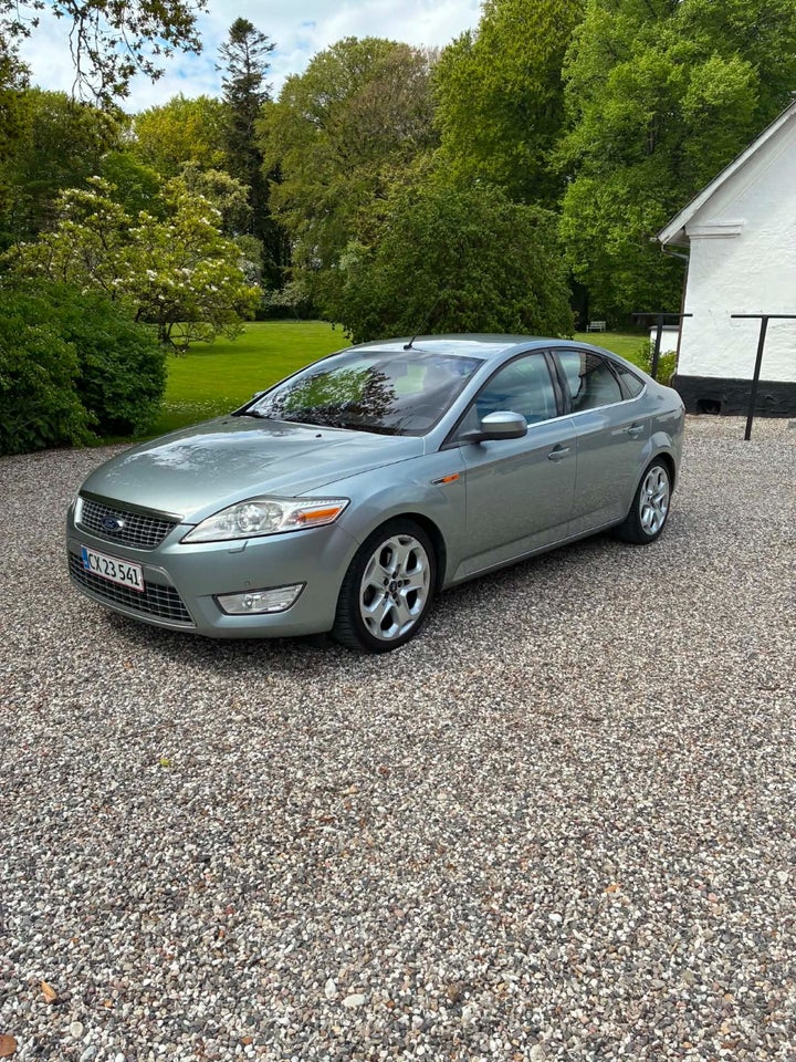 Ford Mondeo 2,5 20V Turbo Titanium 5d