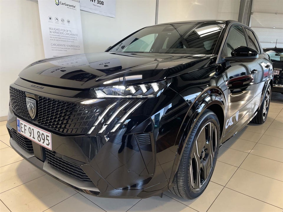 Peugeot e-3008 77 GT 5d