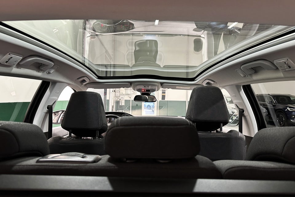 Peugeot 308 1,6 BlueHDi 120 Allure Sky 5d