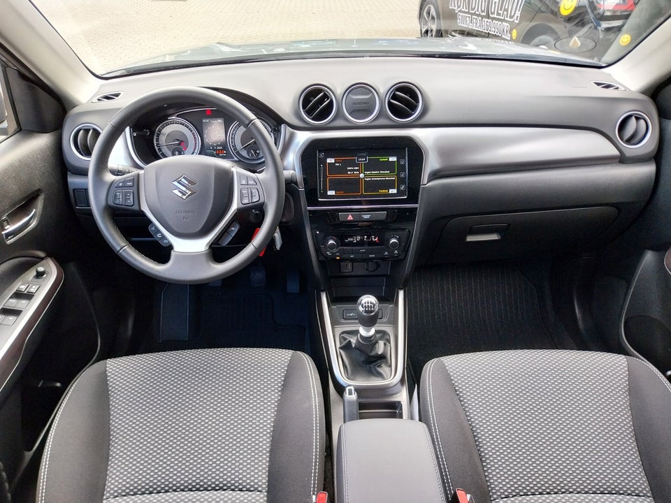 Suzuki Vitara 1,4 mHybrid Active 5d