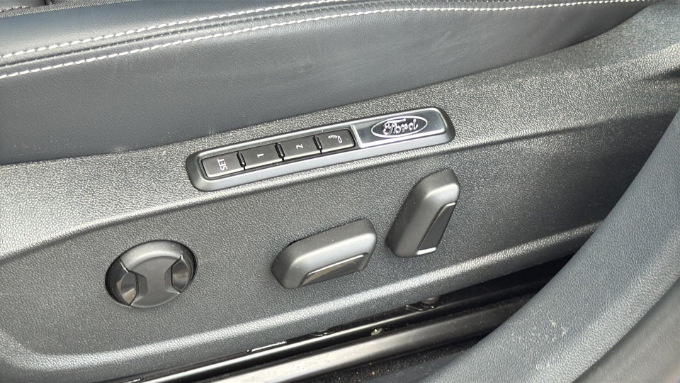 Ford Capri 79 Premium Extended Range AWD 5d
