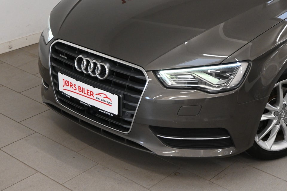Audi A3 2,0 TDi 184 Ambiente Sportback quattro S-tr. 5d