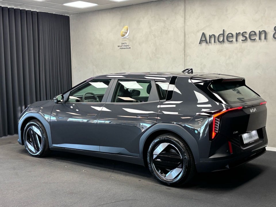 Kia EV4 58 Standard Range Access 5d