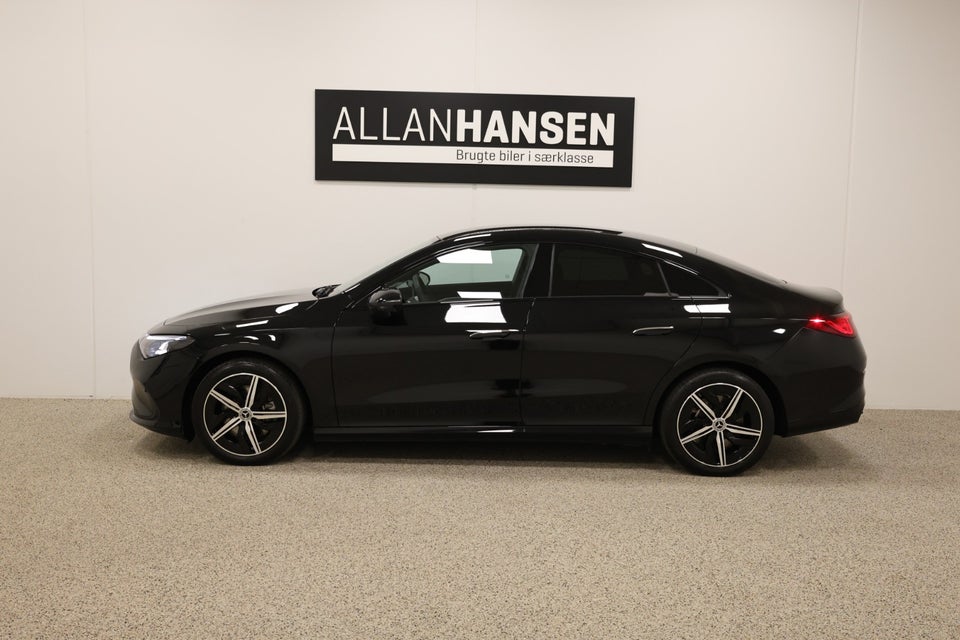 Mercedes CLA350 EQ 4Matic 4d