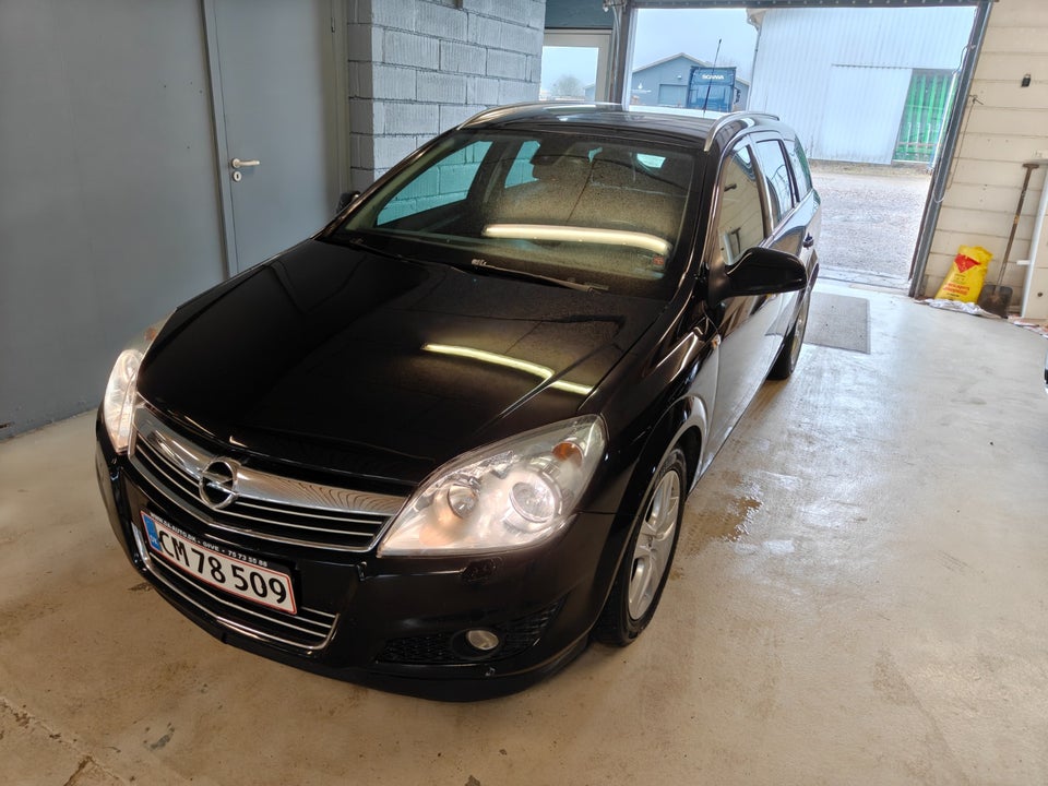 Opel Astra 1,7 CDTi 110 Enjoy Sports Tourer 5d