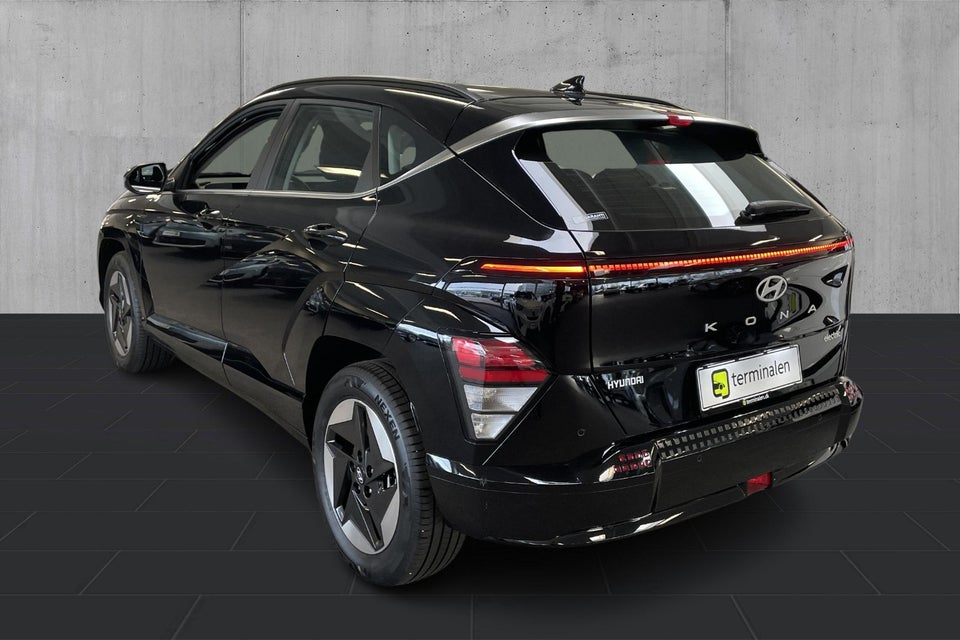 Hyundai Kona 48 EV Essential 5d