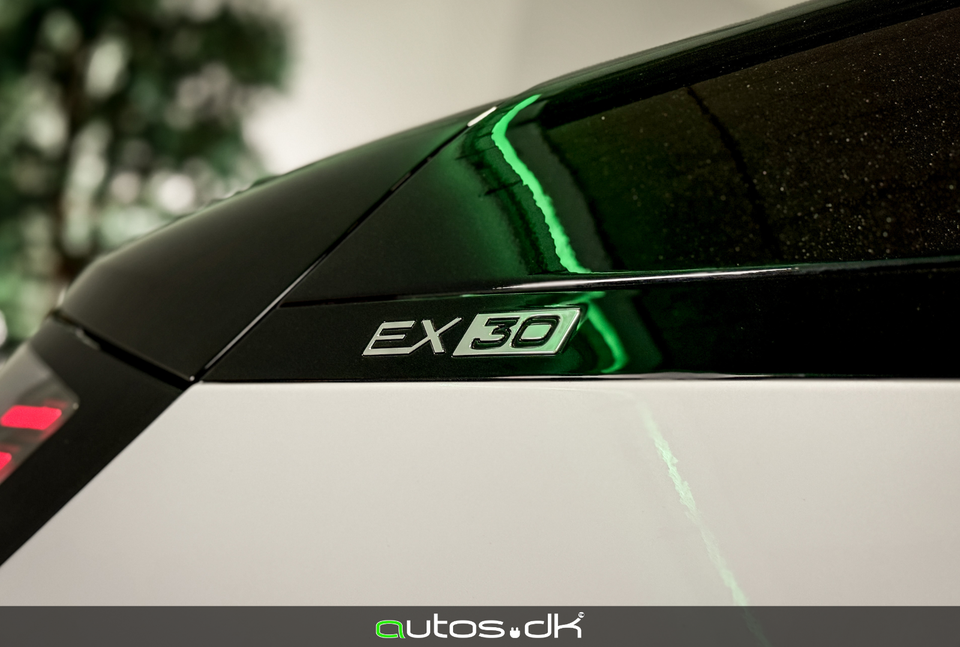 Volvo EX30 Extended Range Ultra 5d