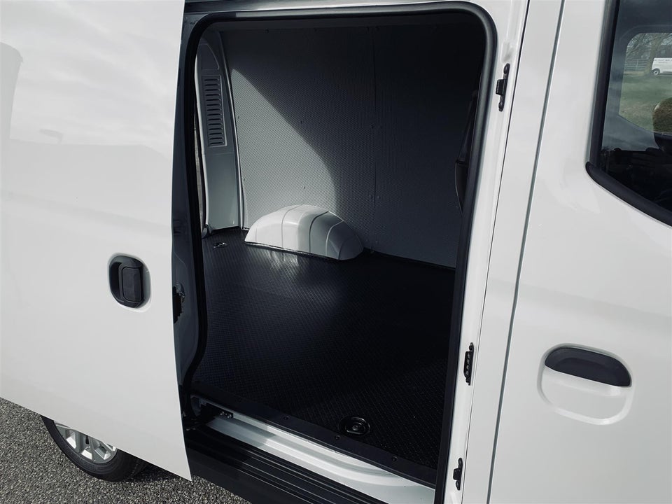 Maxus e-Deliver 3 50 Cargo Van SWB