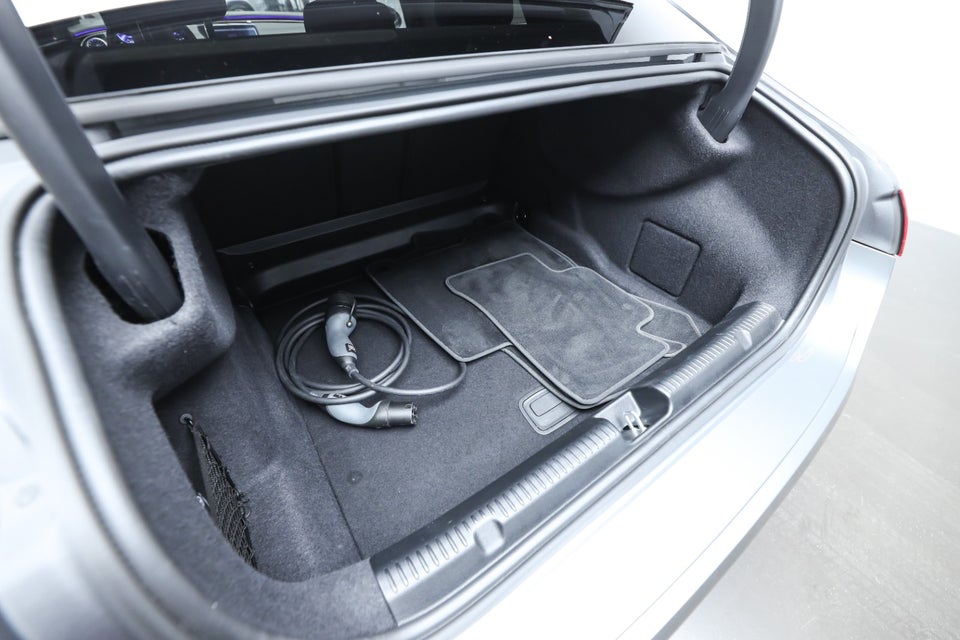 Mercedes EQE350 Electric Art 4d