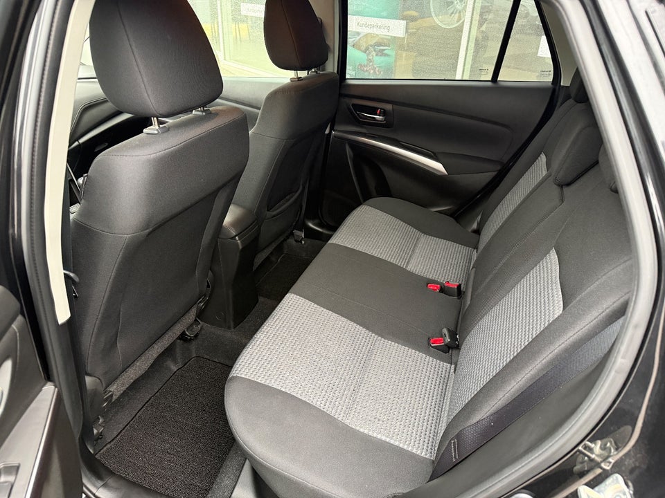 Suzuki S-Cross 1,4 mHybrid Active 5d