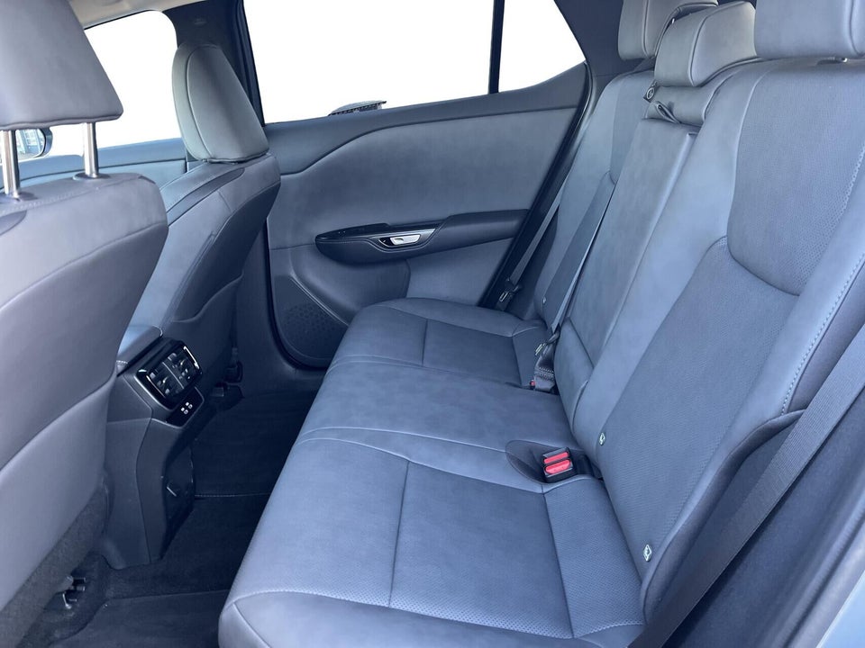 Lexus RZ300e Executive 5d