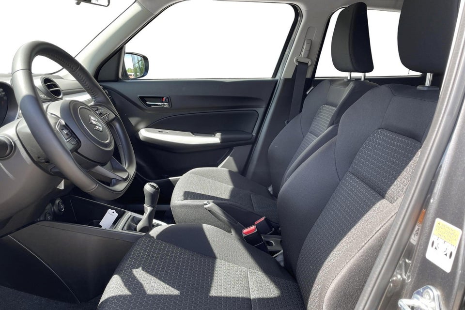 Suzuki Swift 1,2 Dualjet mHybrid Action 5d