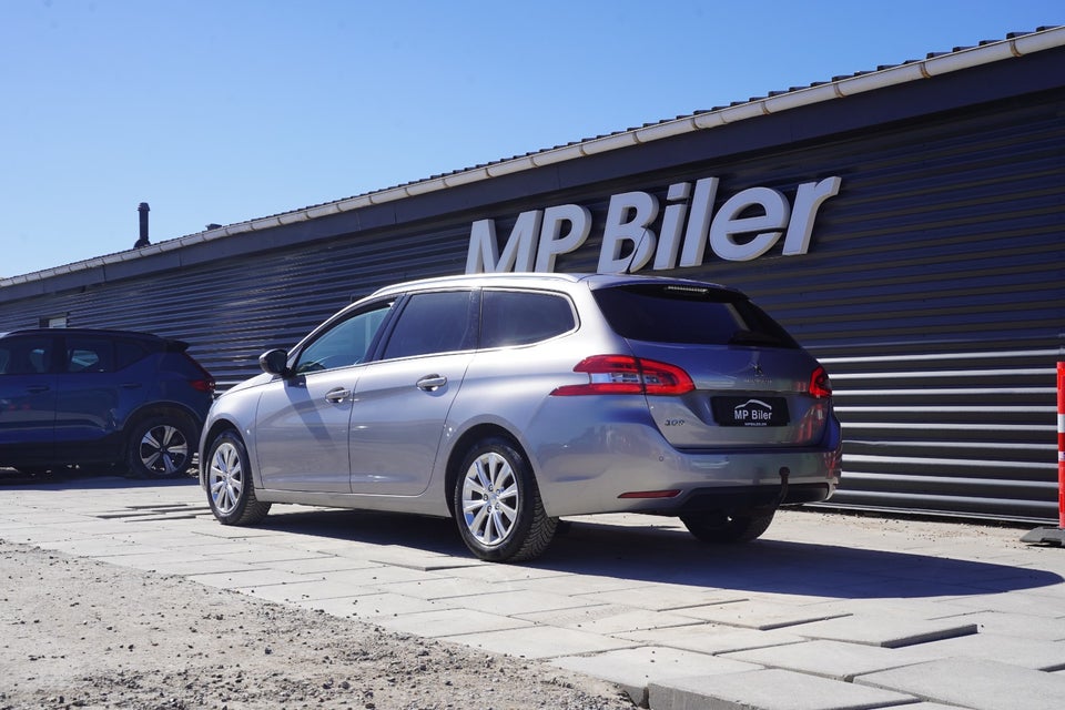 Peugeot 308 1,5 BlueHDi 130 Style SW 5d
