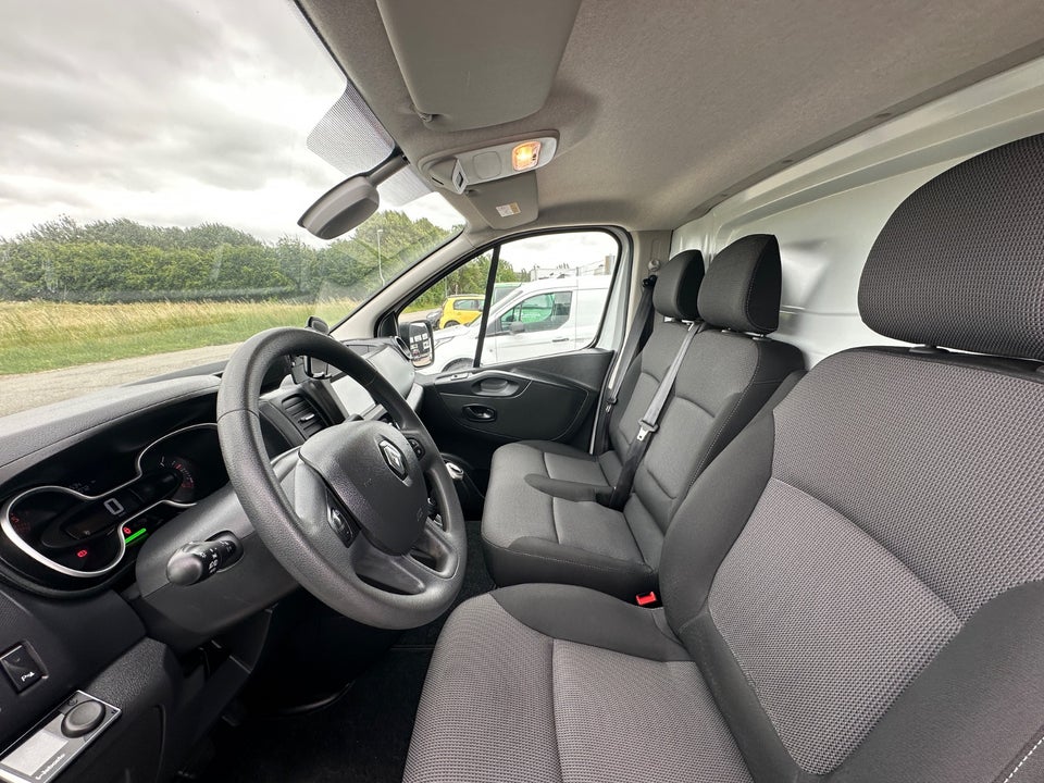 Renault Trafic T29 2,0 dCi 145 L2H2
