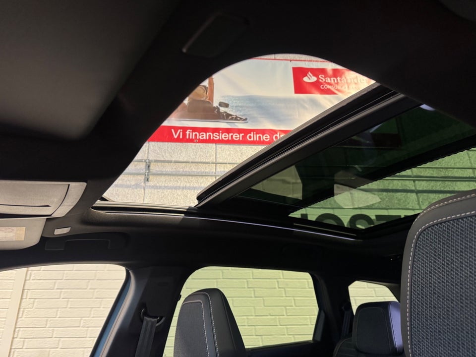 Peugeot e-5008 77 Allure 7prs 5d