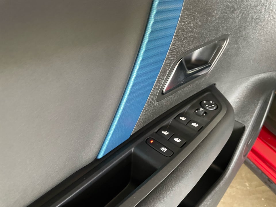 Citroën ë-C4 X 50 Concorde 4d