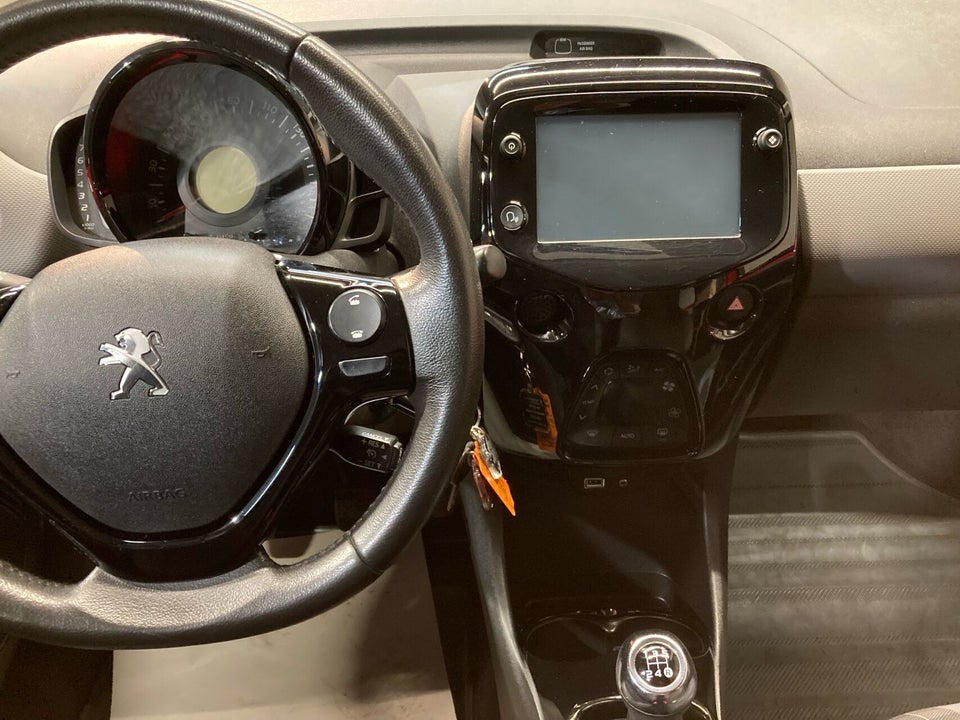 Peugeot 108 1,0 e-VTi 72 Allure+ 5d