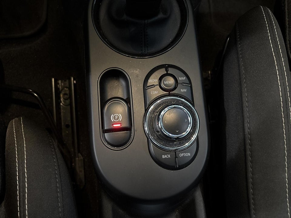 MINI Cooper SE Classic Trim 3d