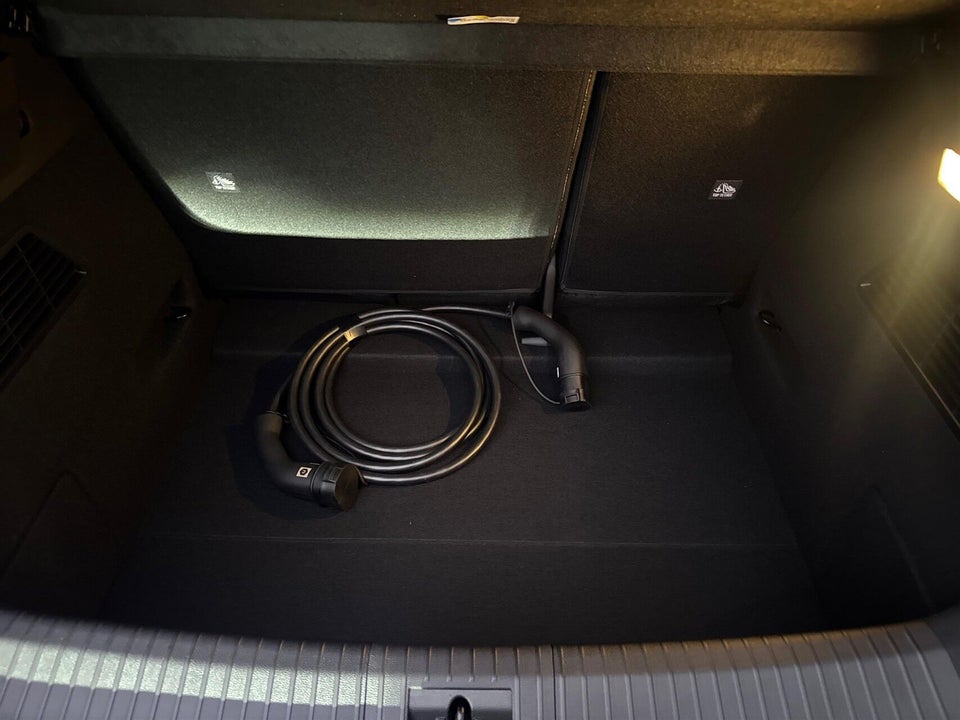 Renault Megane E-Tech 60 Iconic 5d