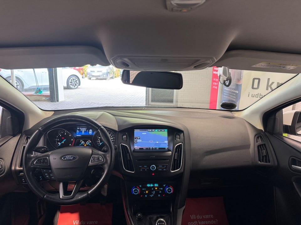 Ford Focus 1,5 TDCi 95 Business stc. 5d