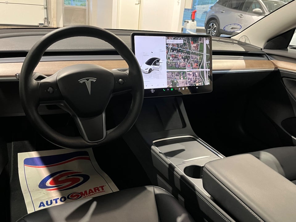 Tesla Model 3 RWD 4d