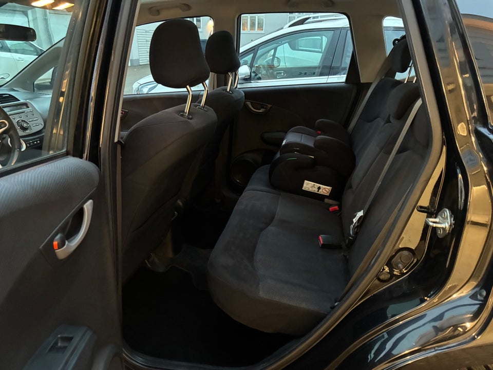 Honda Jazz 1,4 Exclusive i-Shift 5d