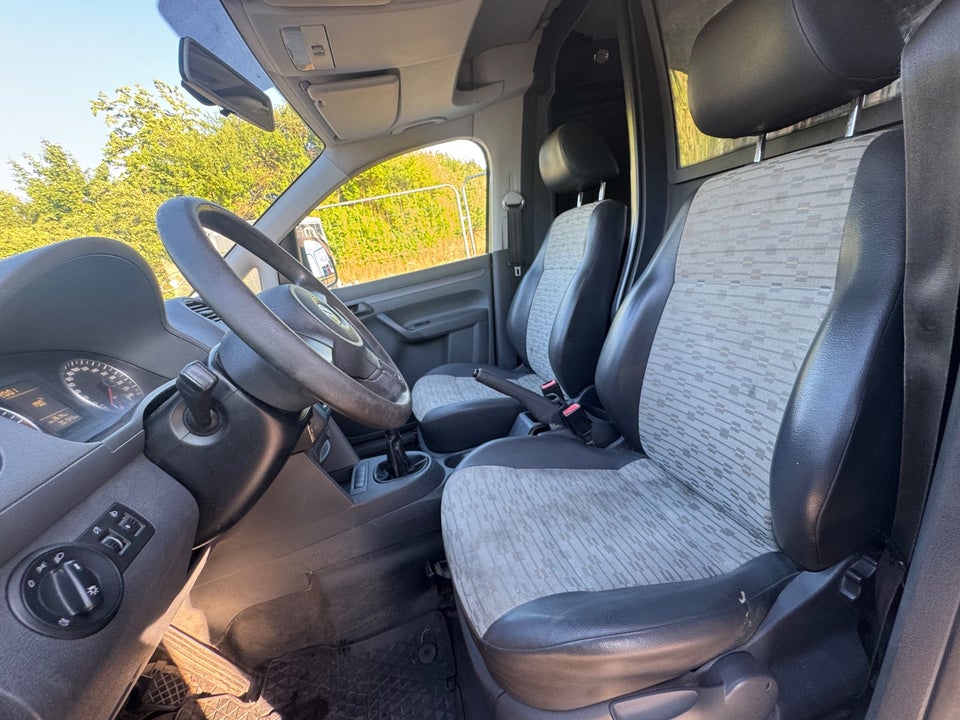 VW Caddy 1,6 TDi 75 Trendline BMT Van 4d