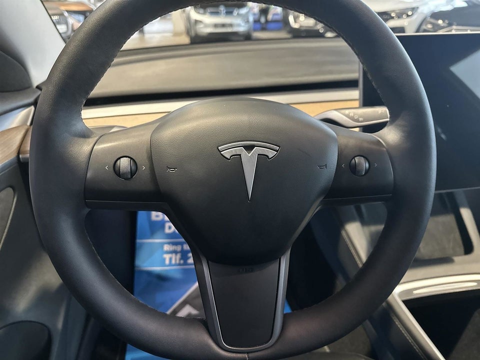 Tesla Model 3 Long Range RWD 4d