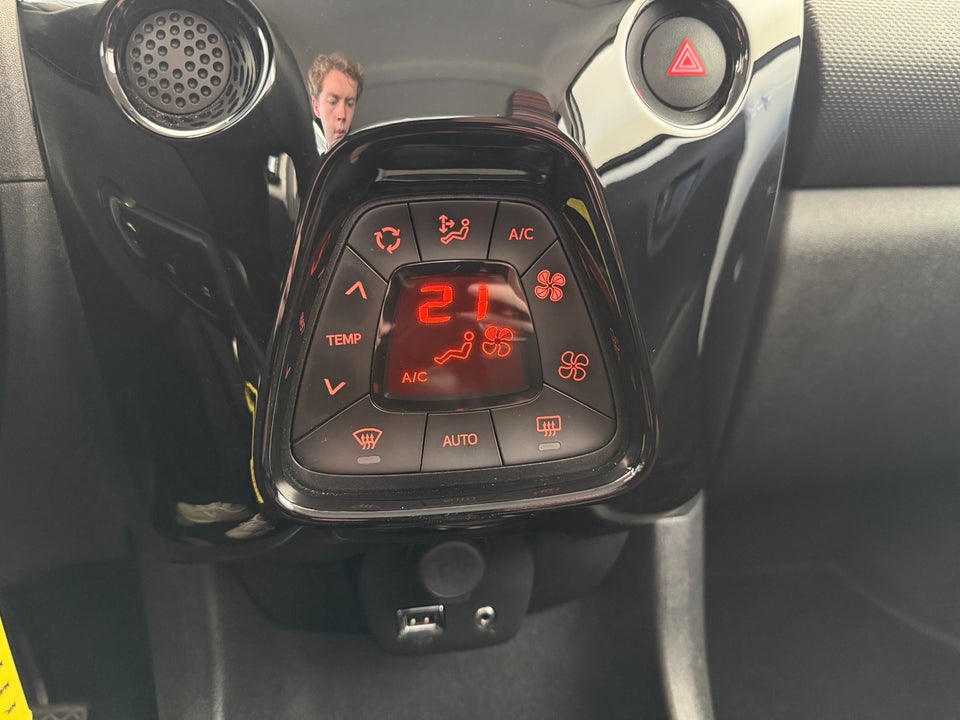 Citroën C1 1,0 VTi SportLine 5d