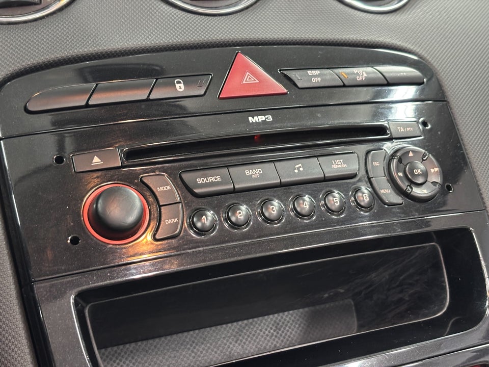 Peugeot 308 2,0 HDi CC 2d