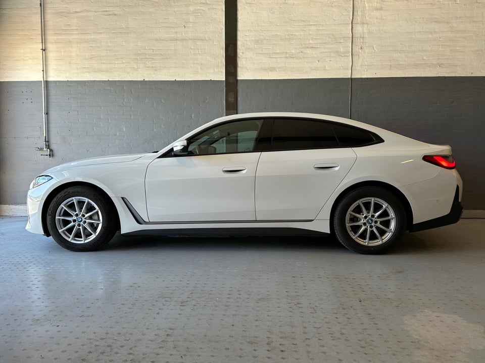 BMW i4 eDrive40 Charged 5d