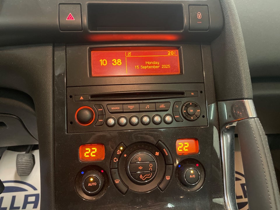 Peugeot 3008 1,6 HDi 114 Style 5d