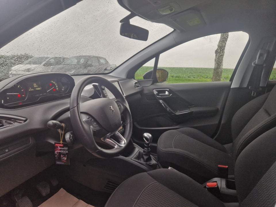 Peugeot 208 1,5 BlueHDi 100 Envy 5d